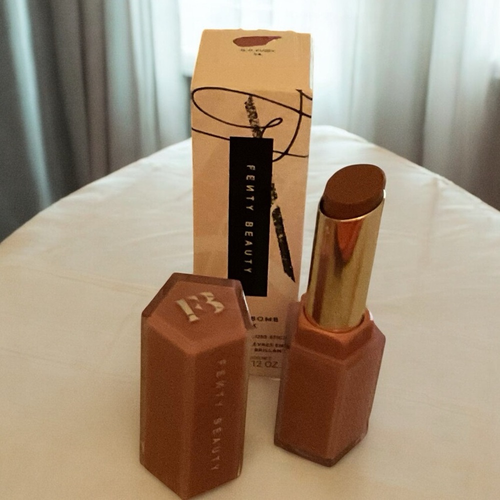 FENTY BEAUTY By Rhianna GLOSS BOMB STIX High Shine Gloss Stick in IS IT FU$$Y 04